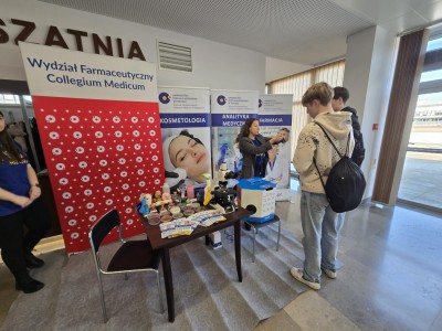 Wszystko o studiowaniu na UMK. Kliknij, aby powiększyć zdjęcie.